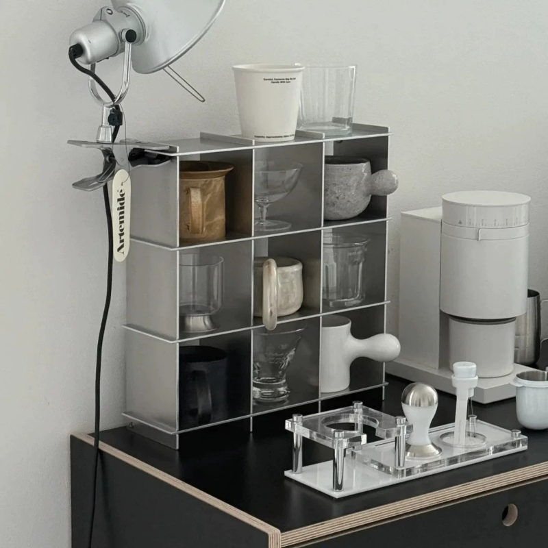 Minimalistisches Aluminium-Leg – Kitchen Appliances Shelves Bewertung und Preis